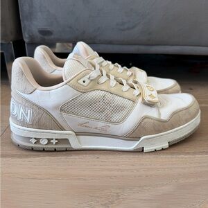 Louis Vuitton lv trainer tan monogram sneakers sz 11 LV us 12 strap